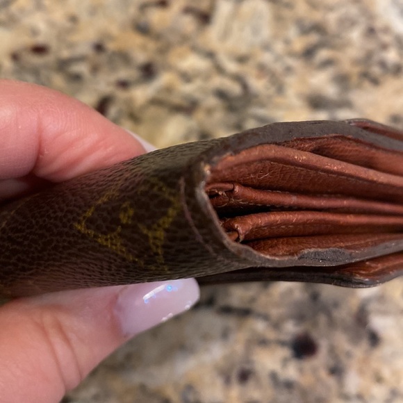 Louis Vuitton monogram vintage tri-fold wallet with coin purse - Picture 9 of 11